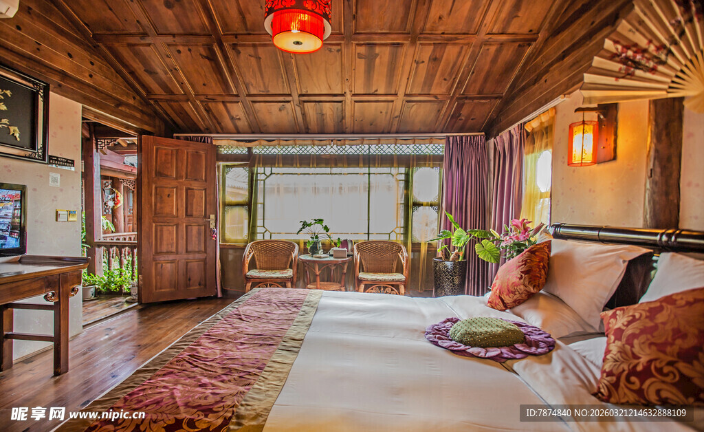 中式风情温馨木质卧室