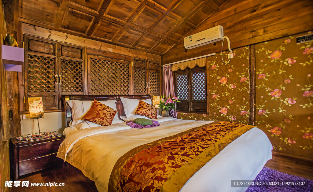 木质温馨卧室 舒适睡眠空间