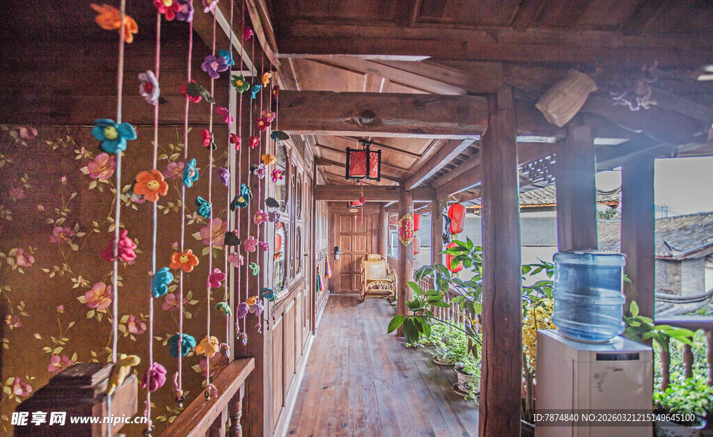 古巷装饰 多彩浪漫风景线