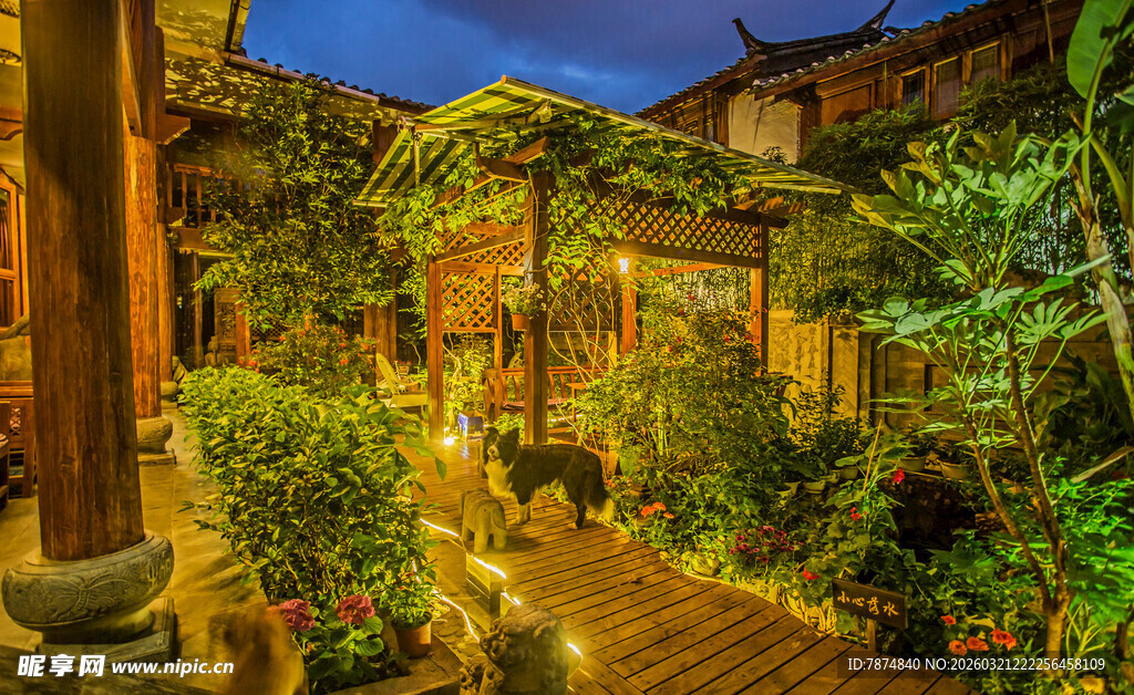 中式庭院夜景 静谧美好