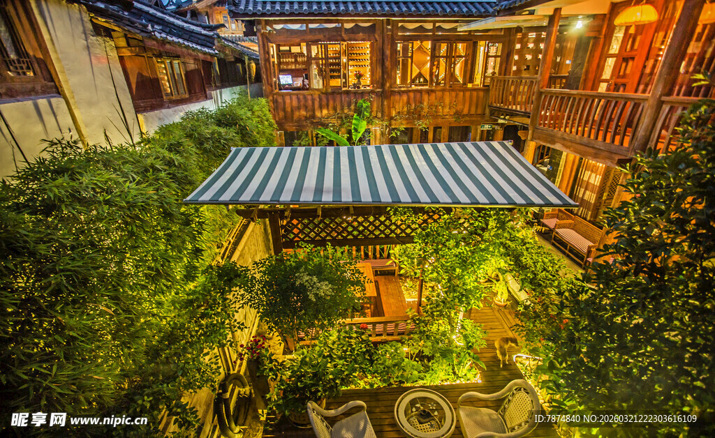 古雅庭院绿植环绕景致美