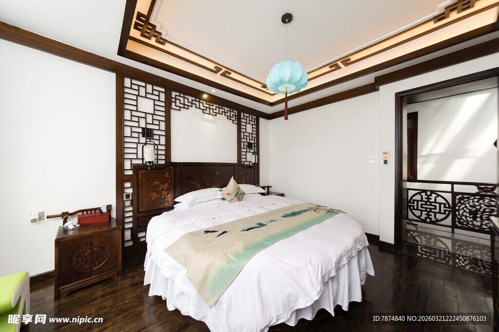 中式风格温馨卧室场景