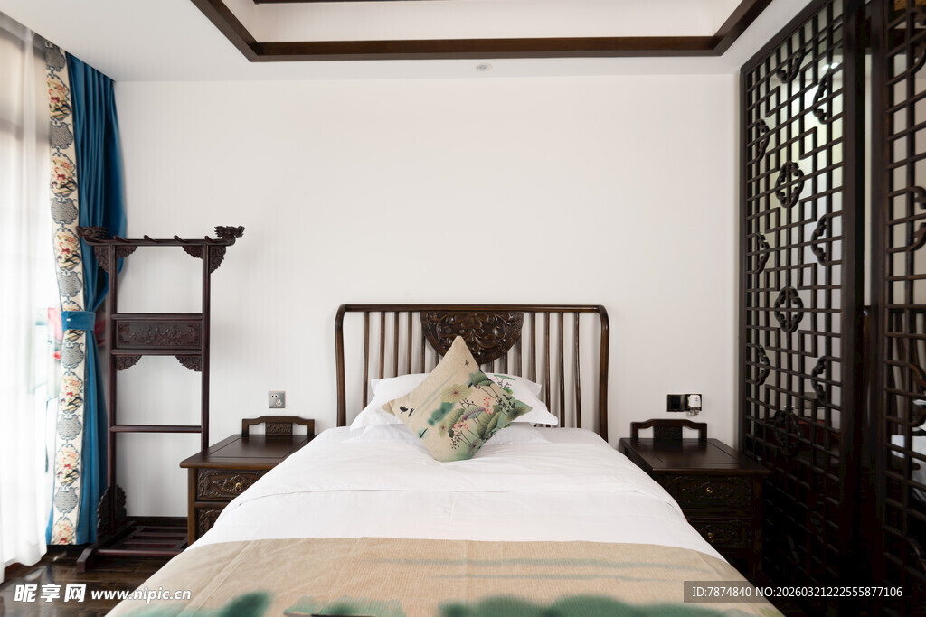 中式风格卧室温馨床铺