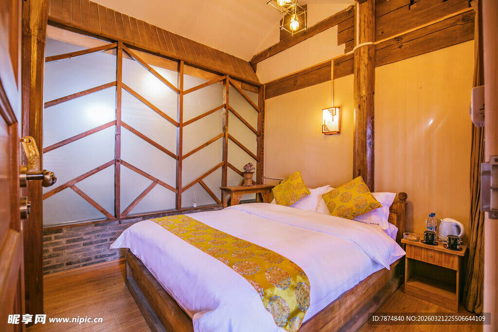 温馨木质风格卧室空间