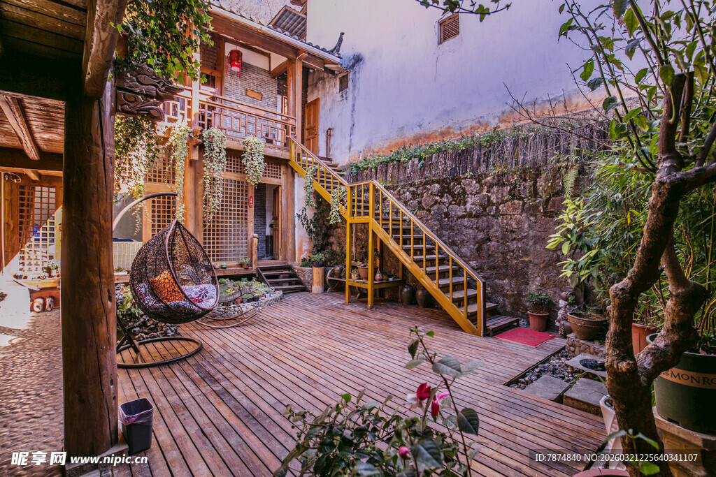 乡村小院木质露台景致