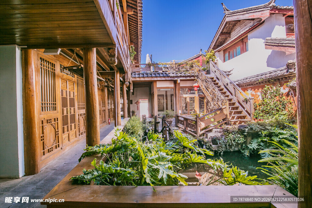 古雅庭院绿植环绕景致美