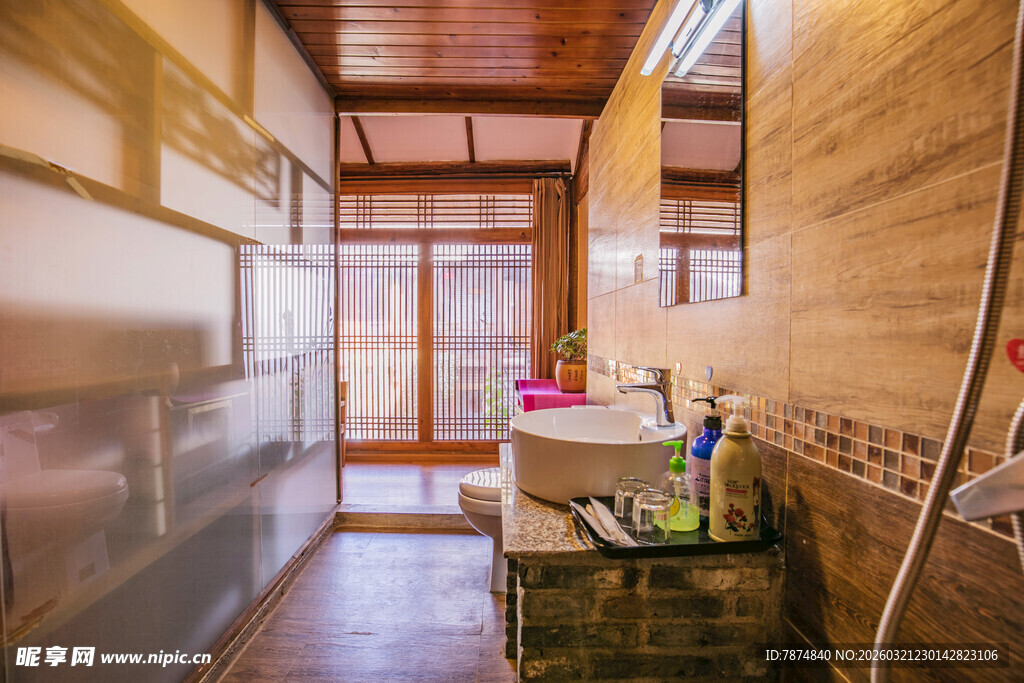 温馨木质风狭长厨房空间