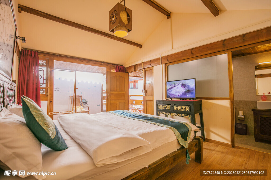 温馨木质风卧室舒适场景