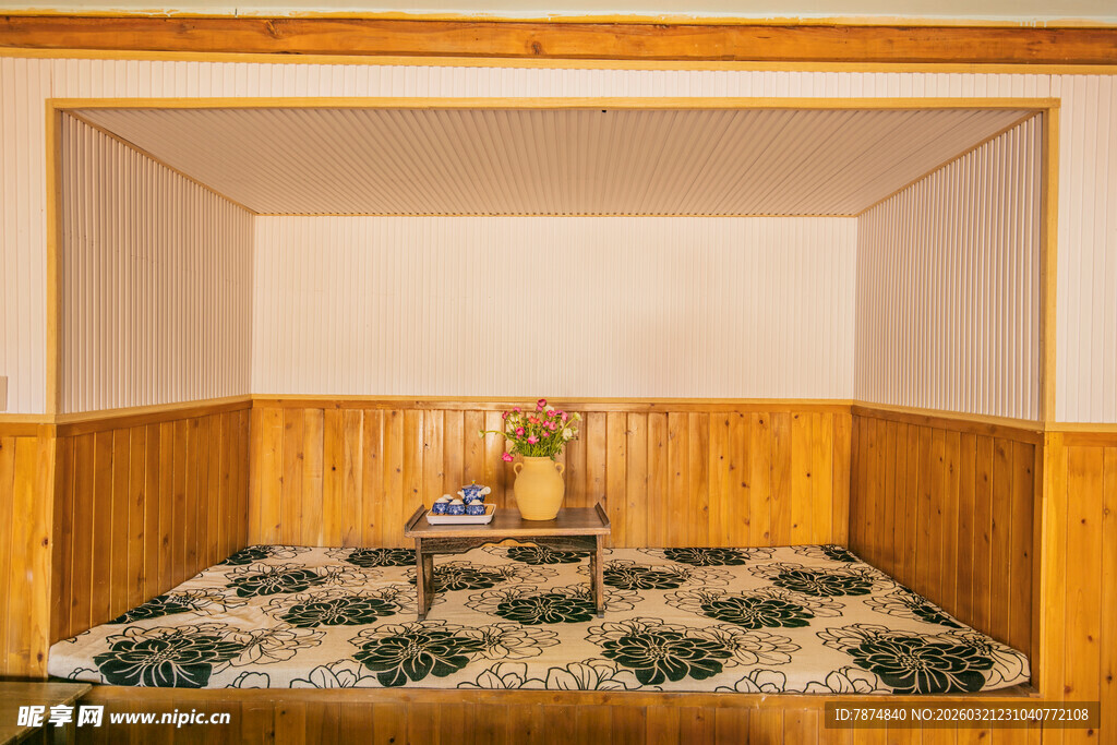 日式榻榻米房间室内景象