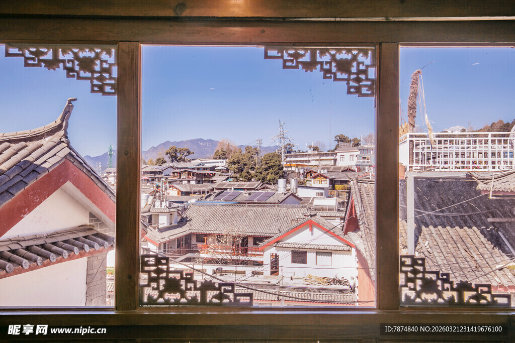 透过窗棂看古建风景