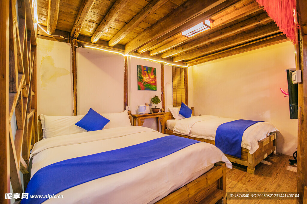 温馨木质民宿客房场景