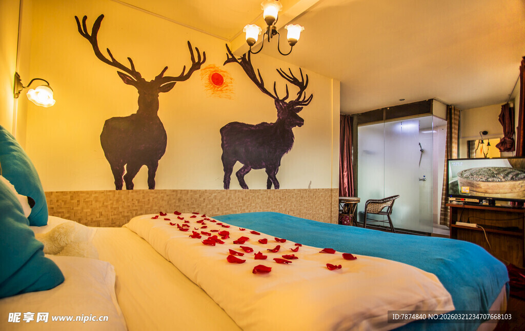 浪漫麋鹿主题温馨卧室