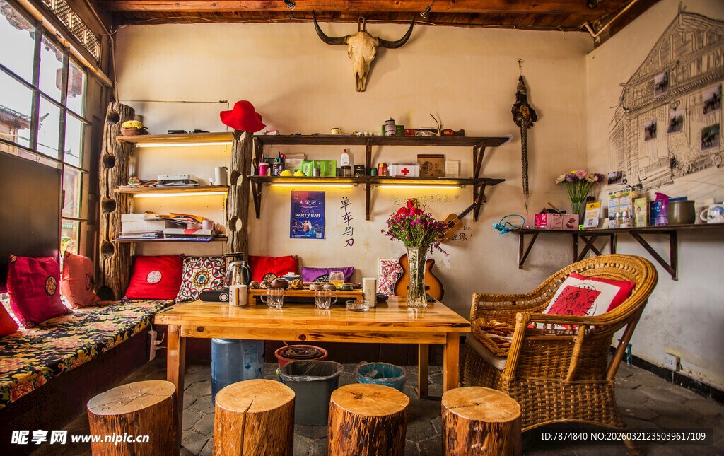 温馨复古风的室内休闲角落