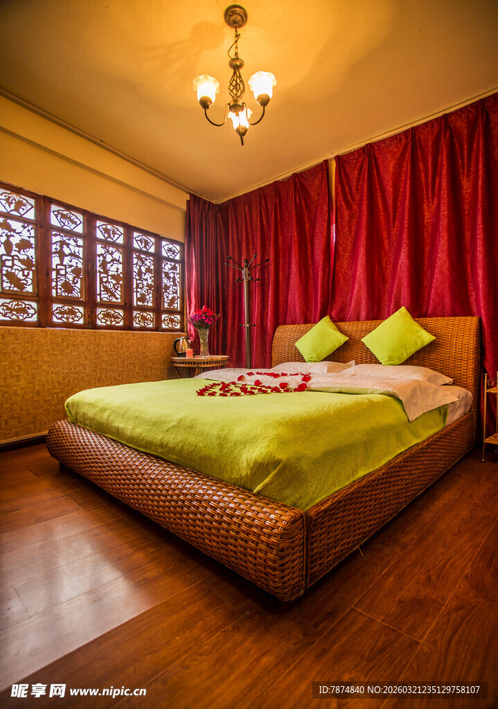 温馨浪漫卧室布置展示