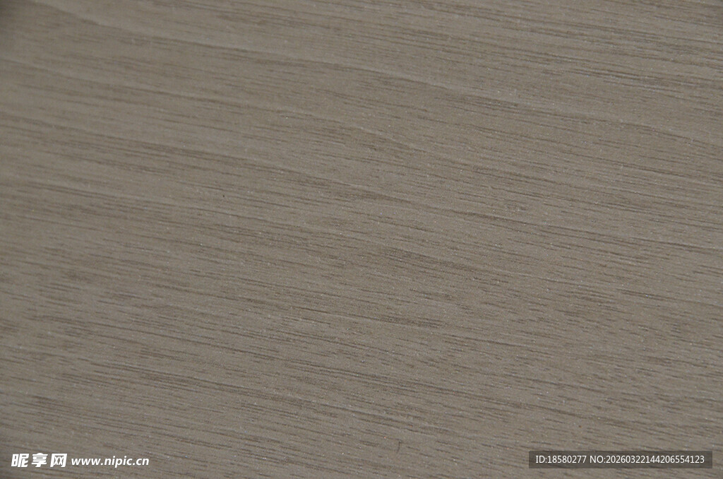 浅灰色细腻纹理木质表面