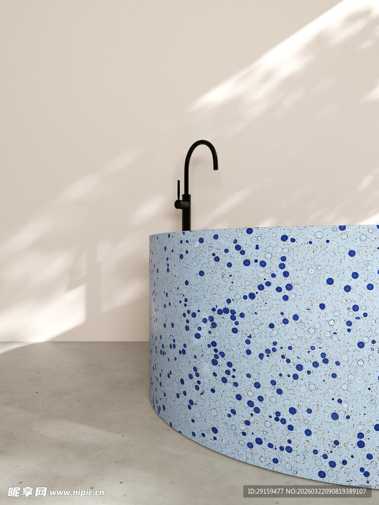 蓝点图案圆形浴缸特写
