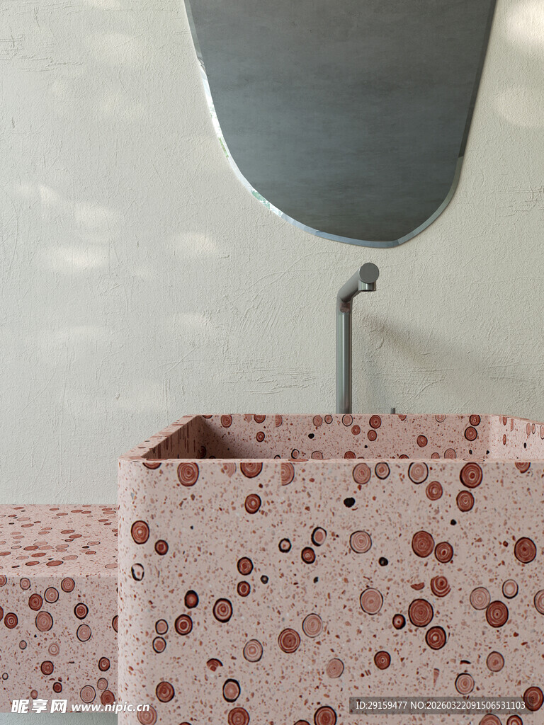 带花纹的粉色物件与镜子