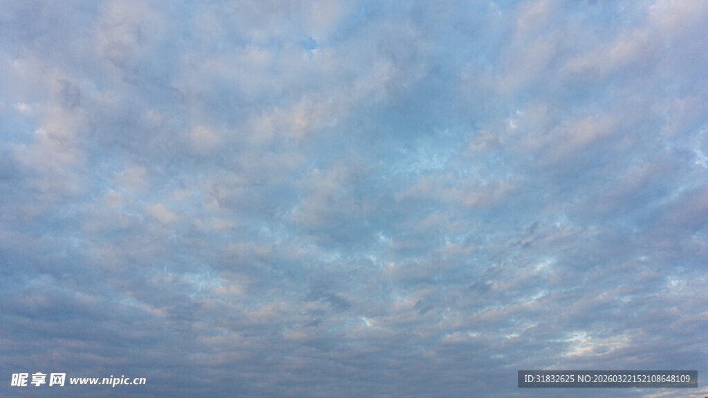 梦幻天空的美丽云彩