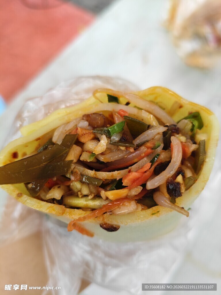 美味可口的特色蔬菜卷饼