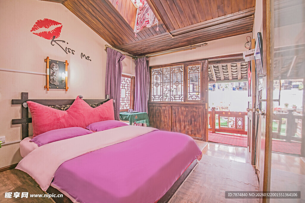 温馨粉色系卧室室内场景