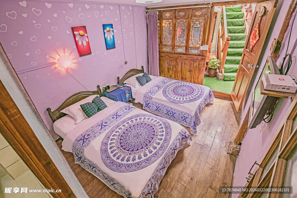 温馨双床卧室 紫色系风格