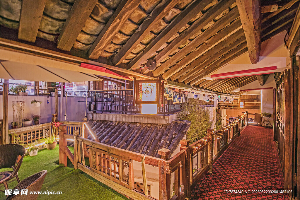 复古剧院内部华丽场景