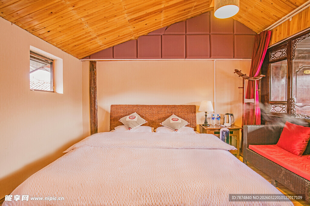 温馨木质风卧室舒适空间