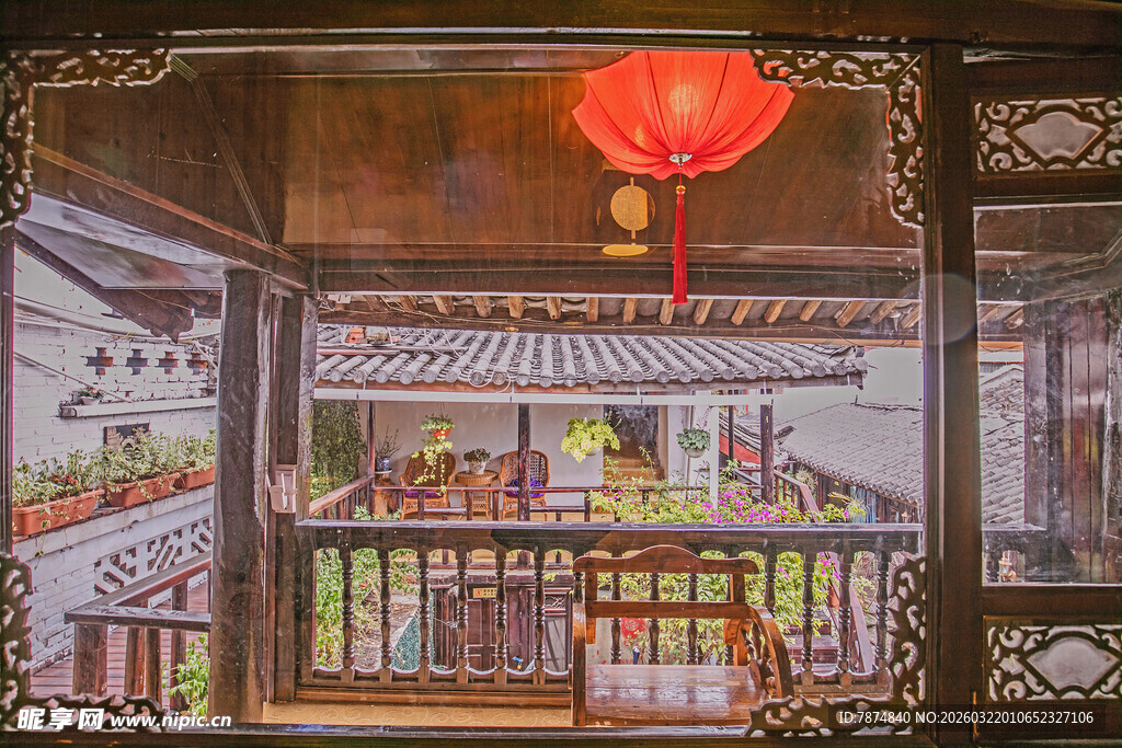 中式店铺内景 红灯笼高悬