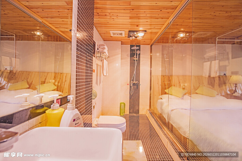 温馨木质风格民宿内部空间