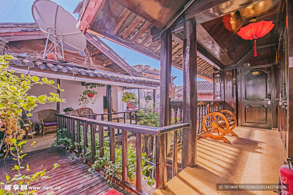 中式庭院木质阳台景致