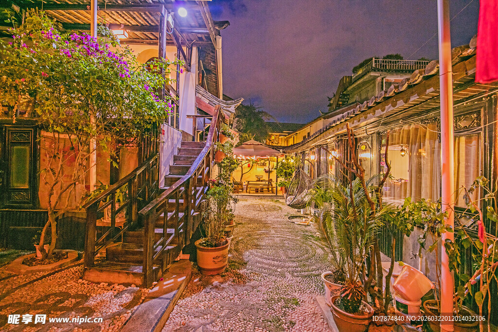 古巷夜景 静谧庭院风光