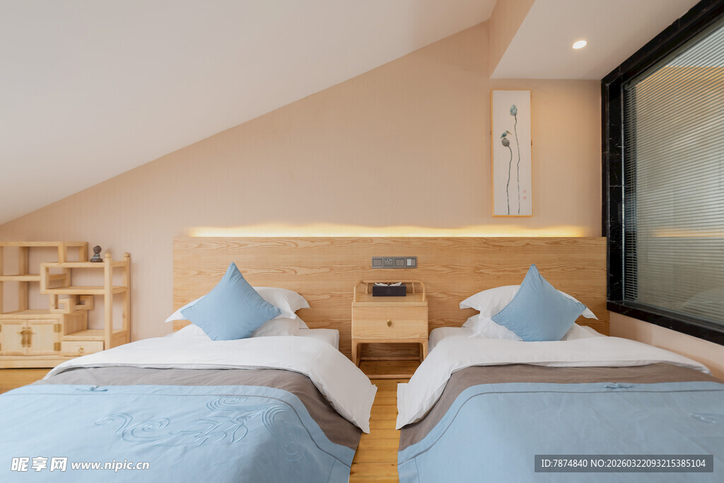 温馨简约风阁楼双床卧室