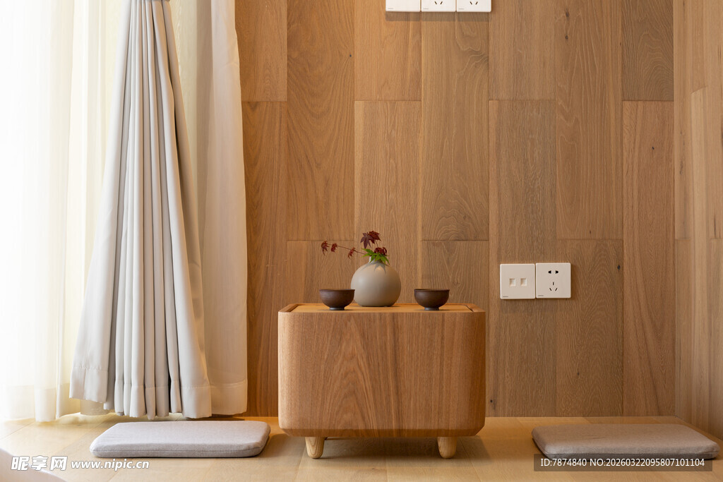 日式简约风木质家居一角