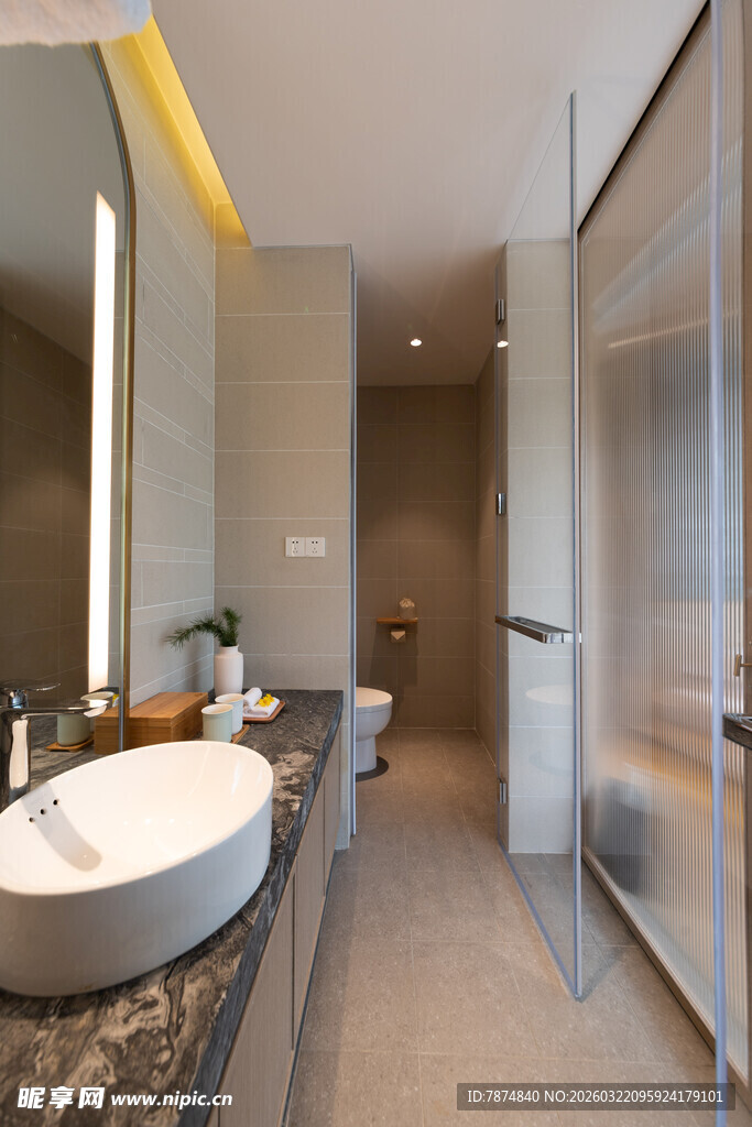 现代简约风格浴室空间