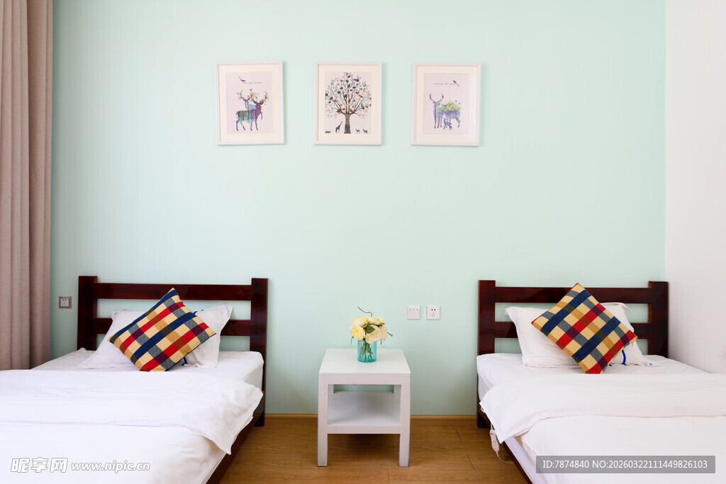 清新双床卧室温馨场景