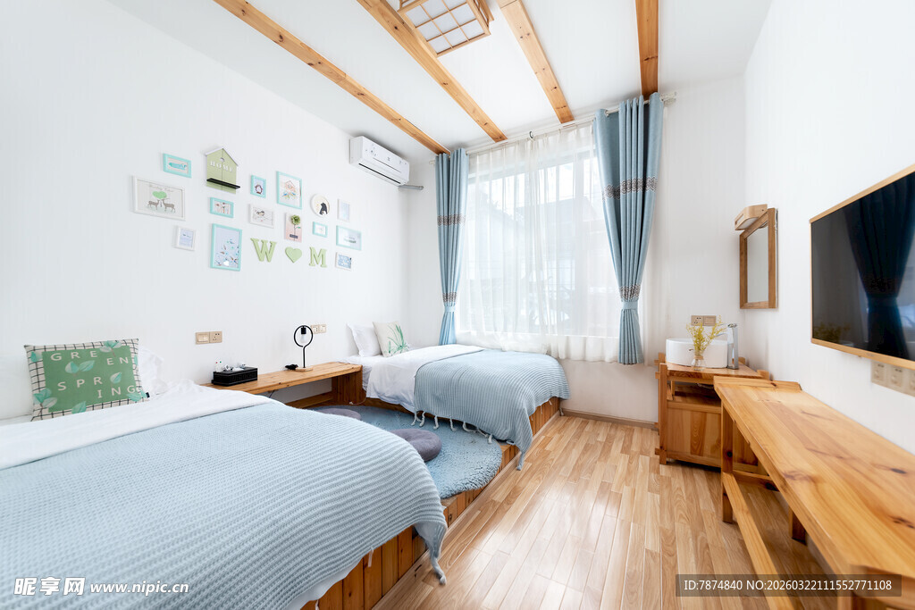 简约双床卧室温馨场景