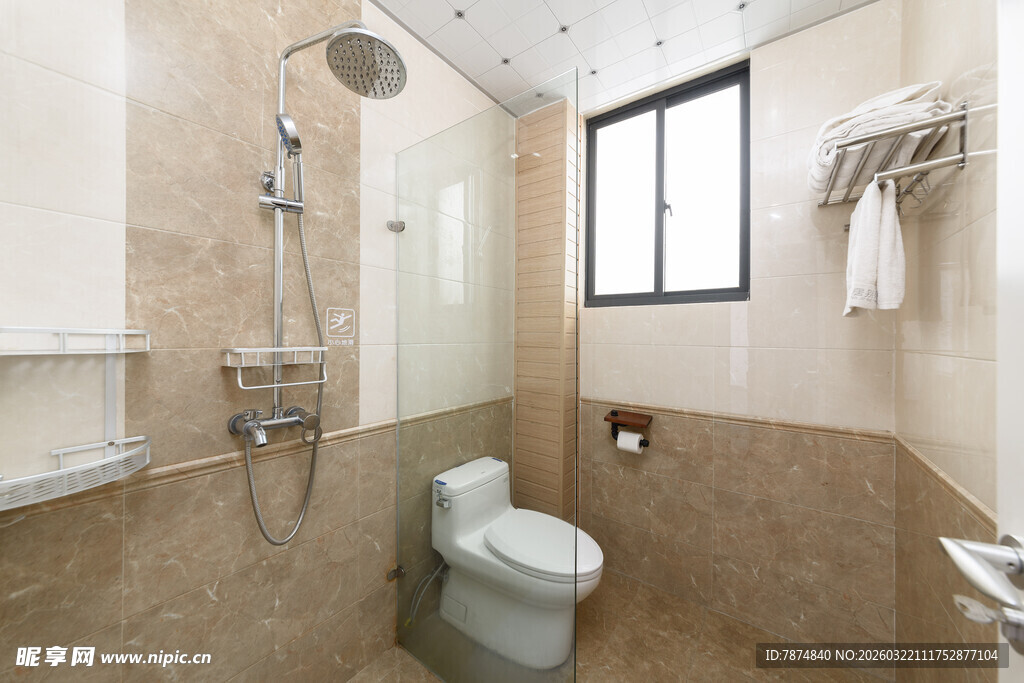 简约现代风卫生间室内图