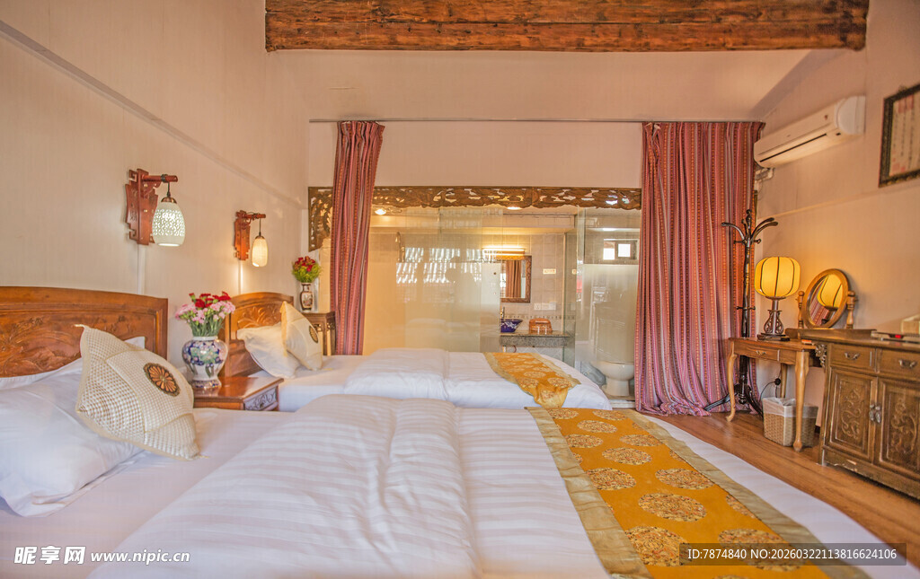 温馨典雅的双人卧室空间