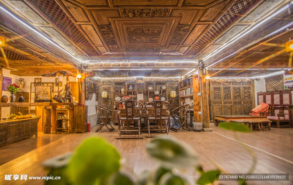 温馨书店内景展示