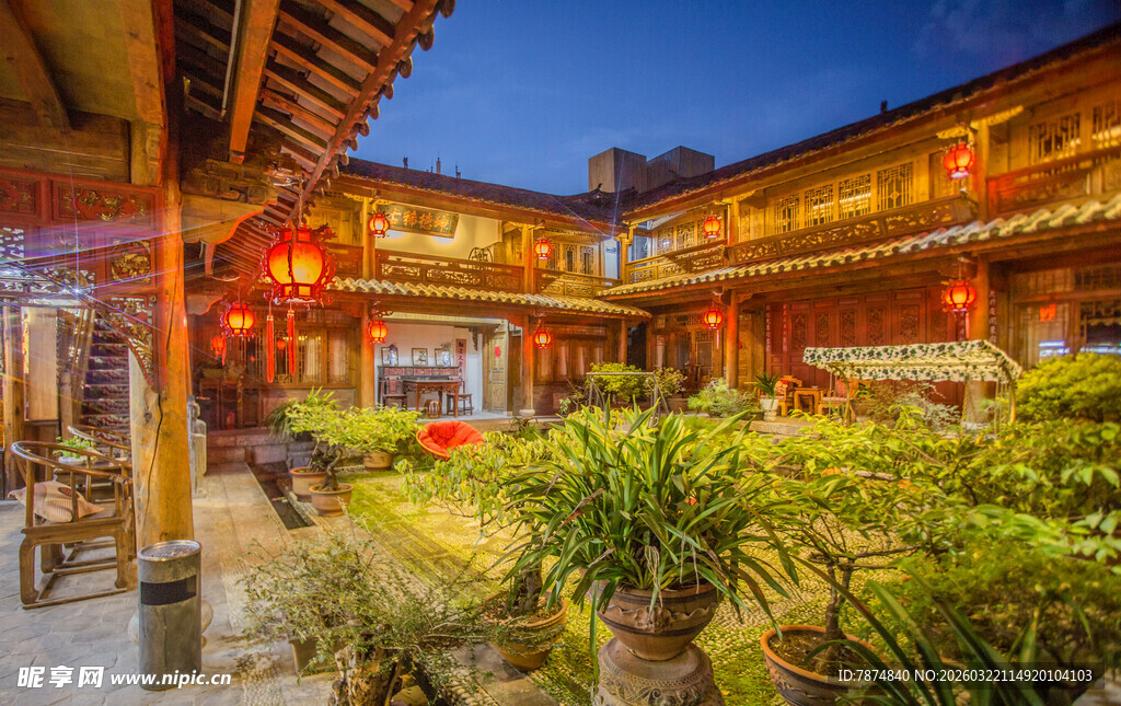 古雅庭院夜景 灯火阑珊