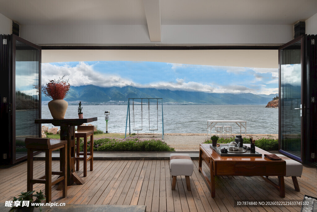 湖畔露台 享受悠闲时光