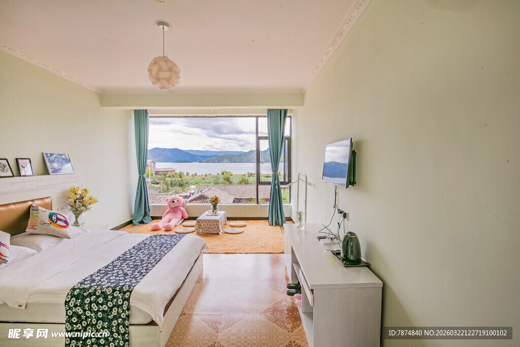 温馨卧室 窗外风景独好