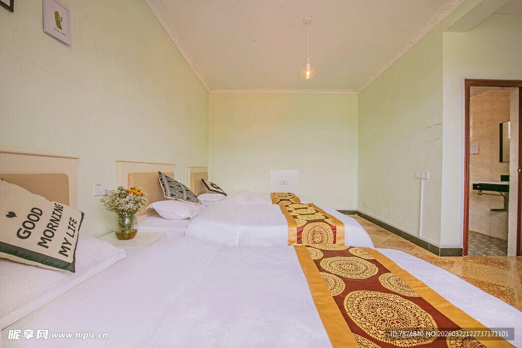 温馨简约风卧室空间