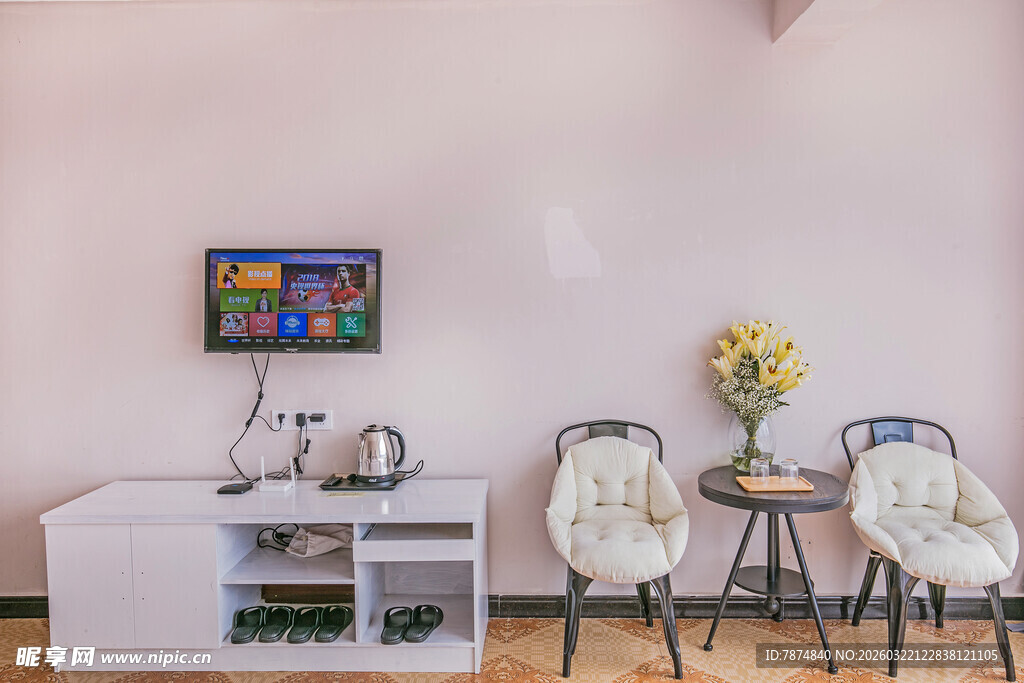 简约客厅一角温馨场景