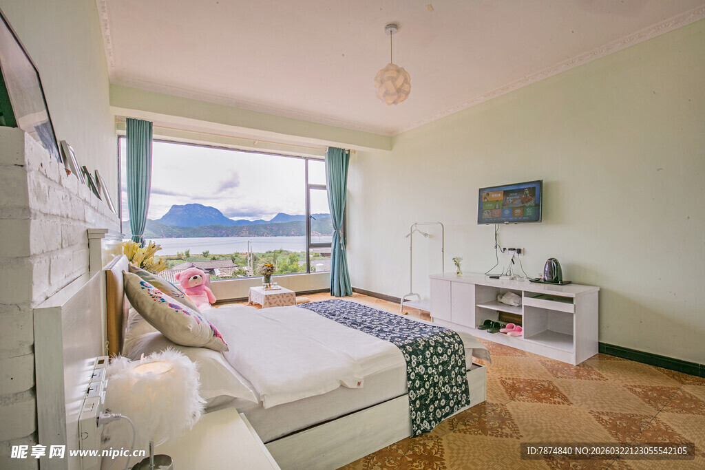 温馨明亮的简约卧室空间