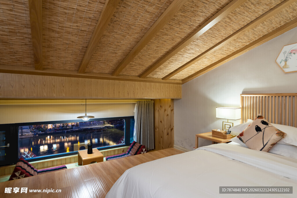 温馨木质风卧室舒适空间