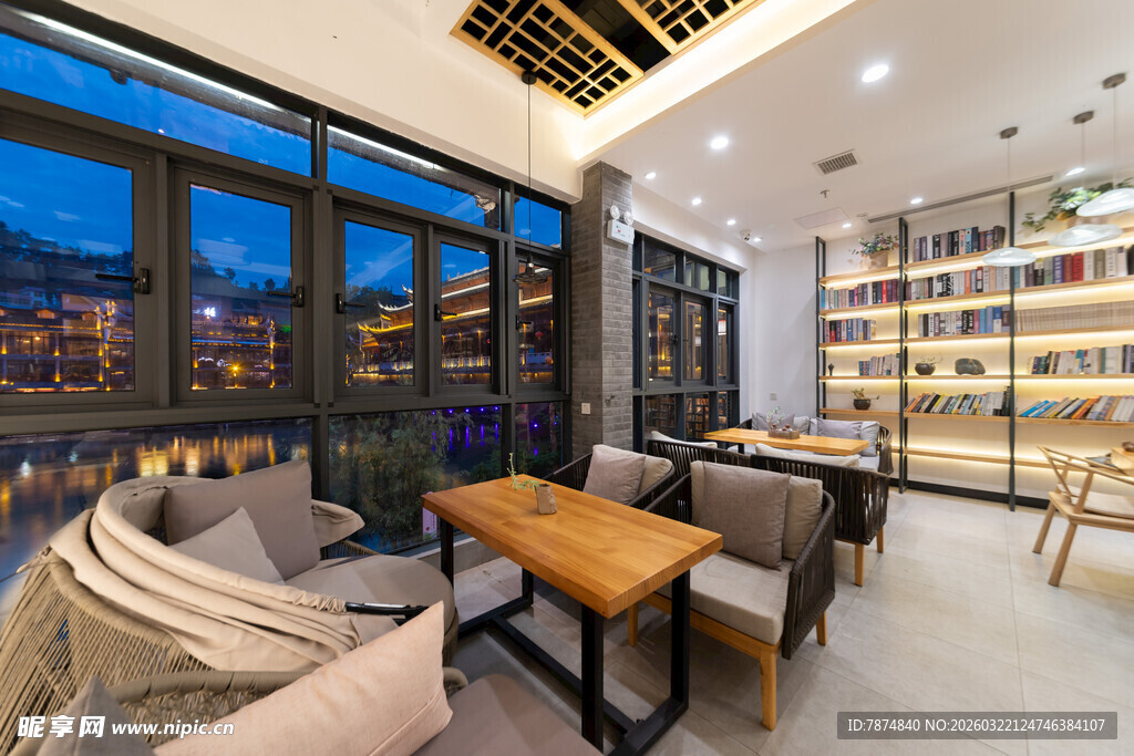 现代温馨室内休闲餐饮空间