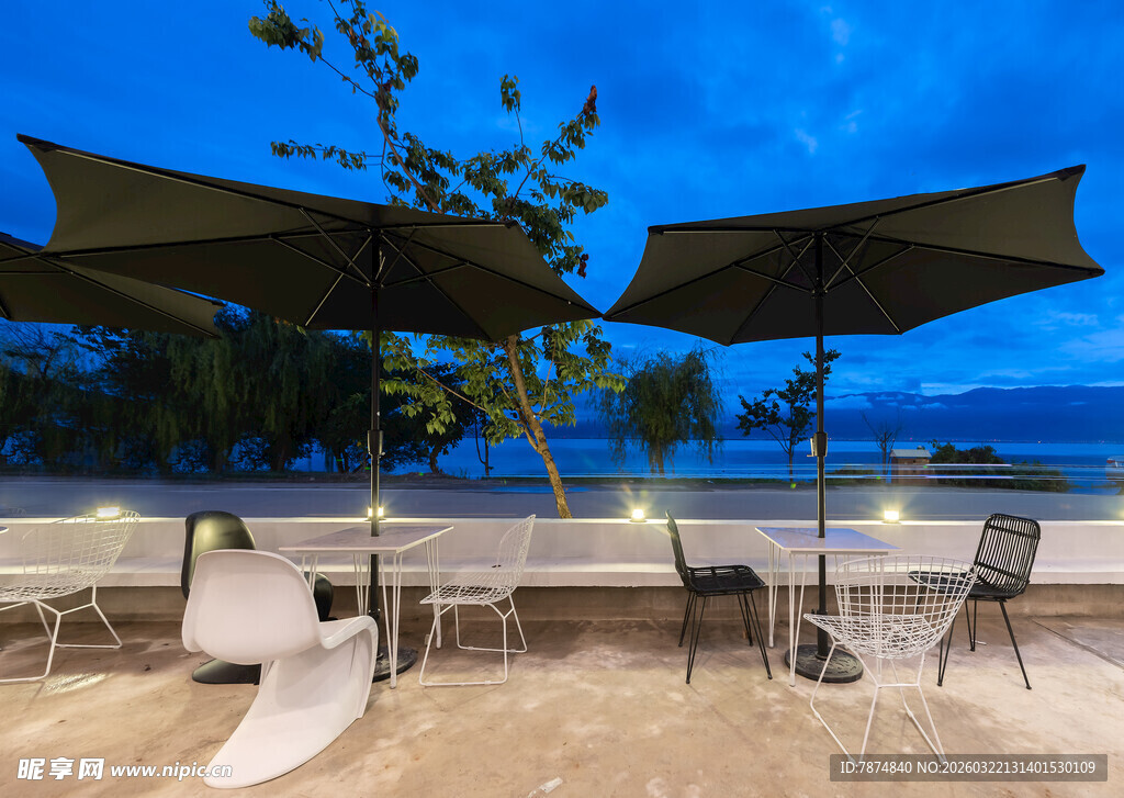 户外露台休闲桌椅景观