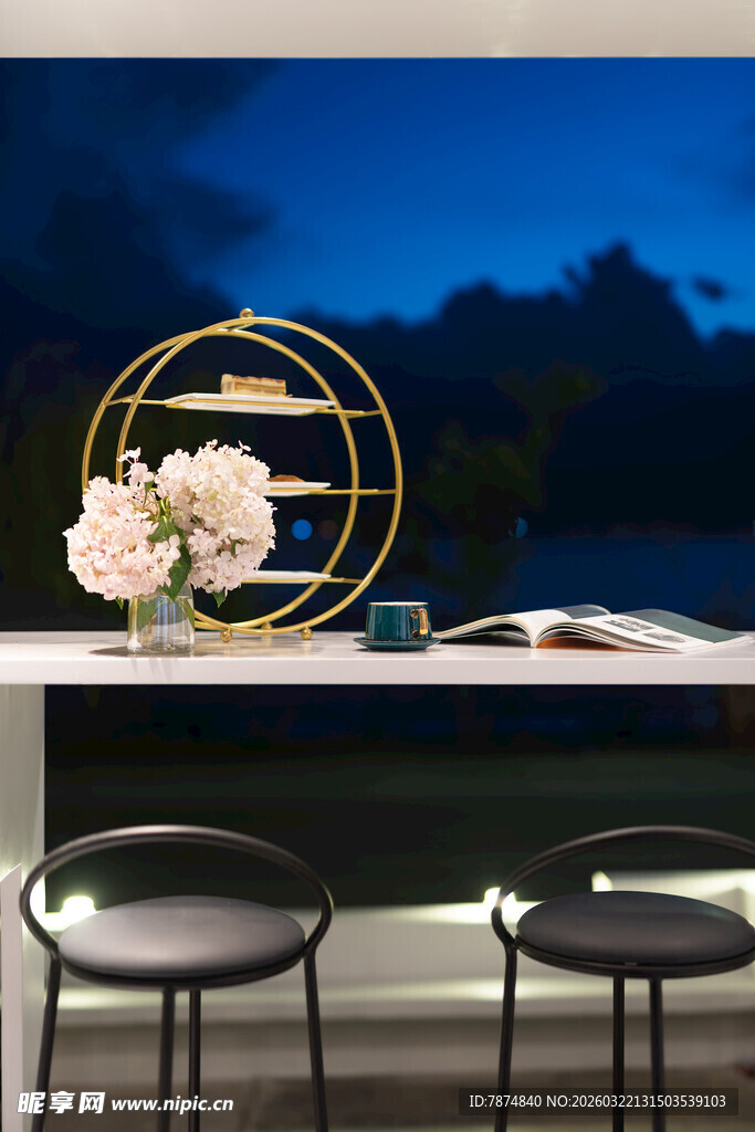 现代简约风吧台花艺摆件