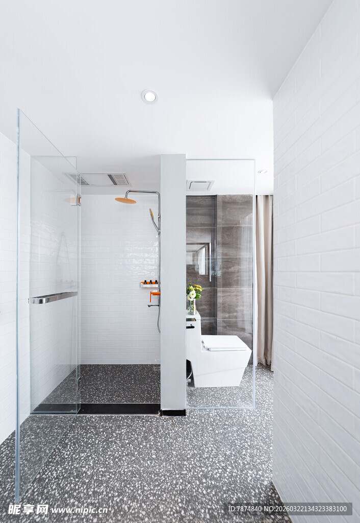 现代简约风格卫生间实景